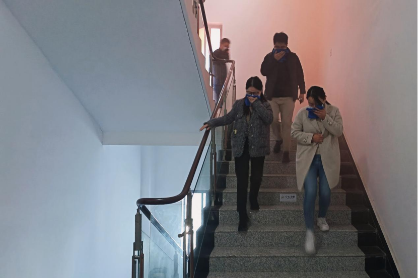 72ac6a3b2f27a9e081b81ec7b9ecf111.png 72ac6a3b2f27a9e081b81ec7b9ecf111.png